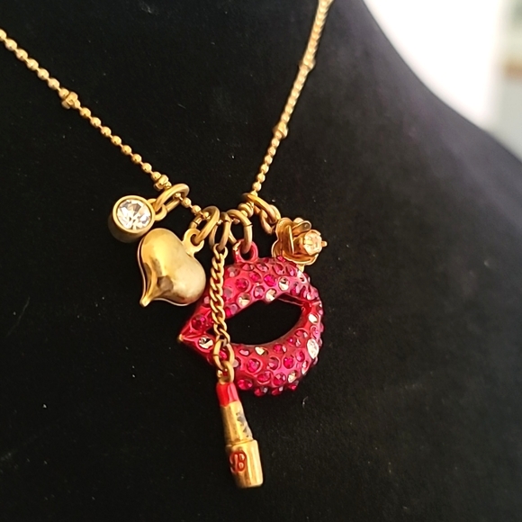 Vtg BETSEY JOHNSON Kiss Me Collection Lipstick and Lips Charm Pendant Necklace. - Picture 7 of 13